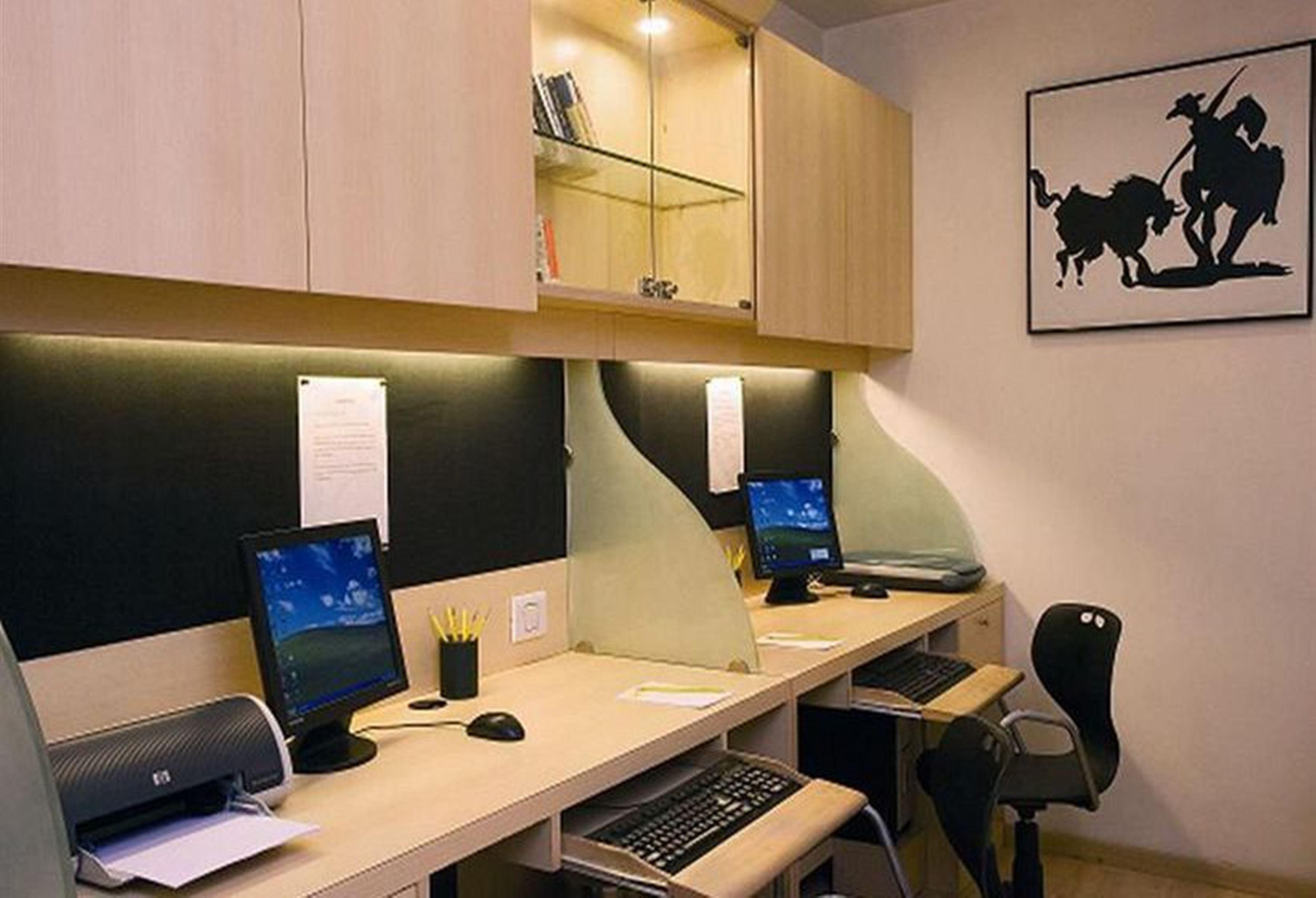 Lemon Tree Hotel, Udyog Vihar, Gurugram Γκουργκάον Εξωτερικό φωτογραφία