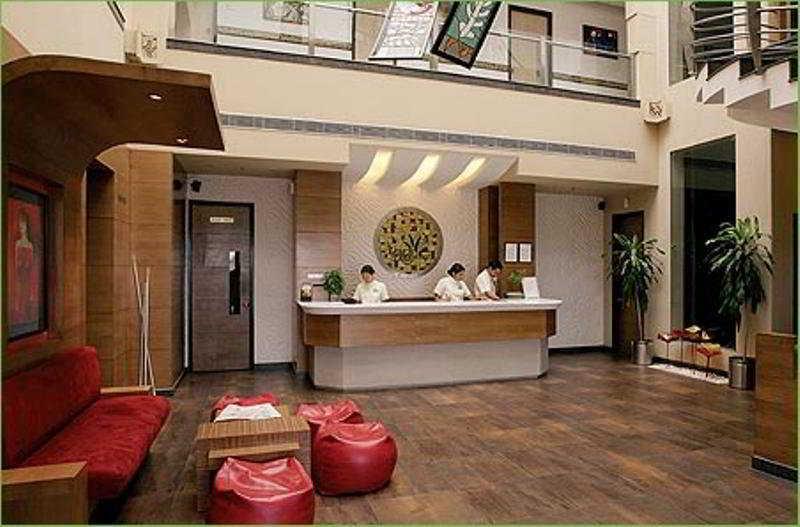 Lemon Tree Hotel, Udyog Vihar, Gurugram Γκουργκάον Εξωτερικό φωτογραφία